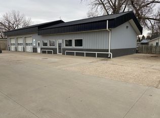 504 10th St NW, Watertown, SD 57201