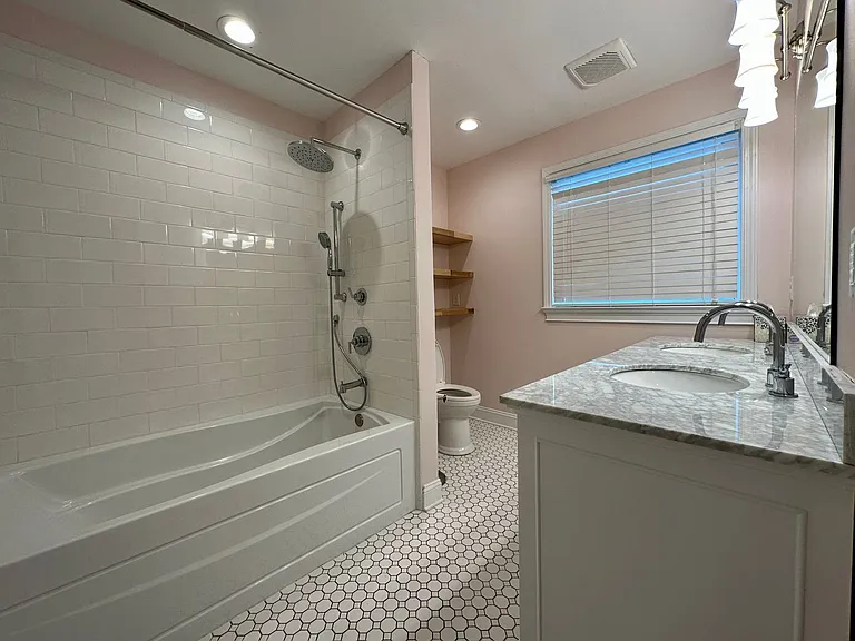 411 Starliner Ct — Photo 10
