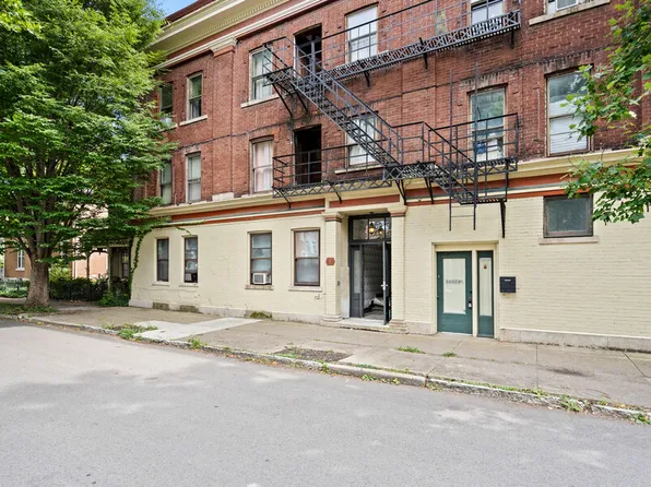 408 E. 6th St.