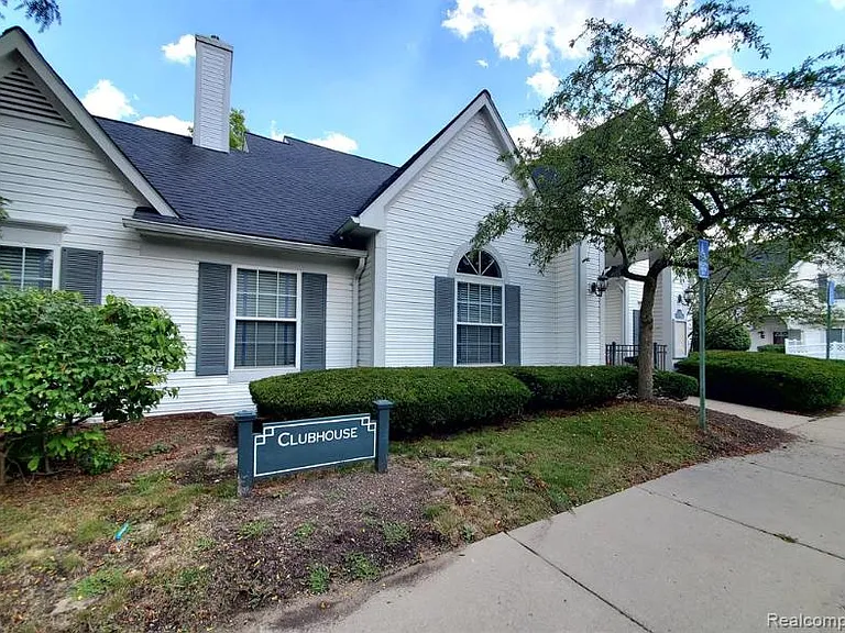 30346 Nantucket Dr #86 — Photo 18