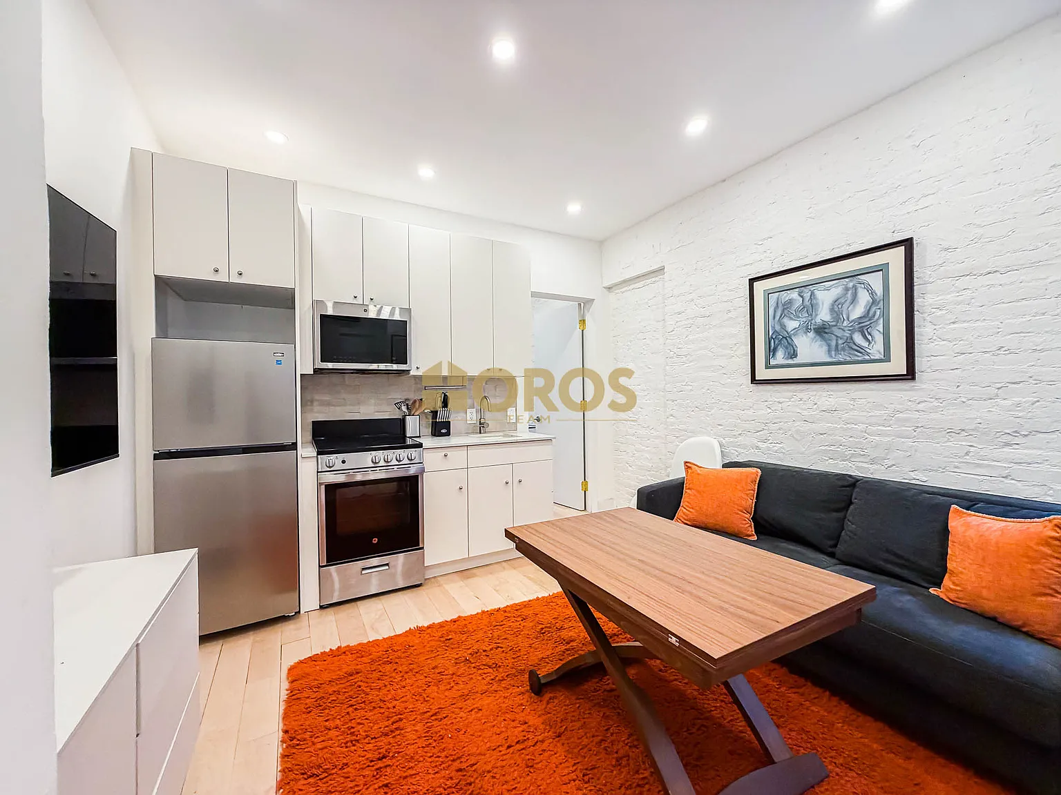 322 East 11th Street — Photo 3