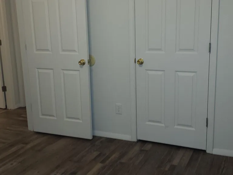 137 Rockyreef Cir — Photo 57