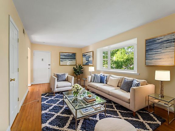 3rd image of 2914 Willston Pl APT 301