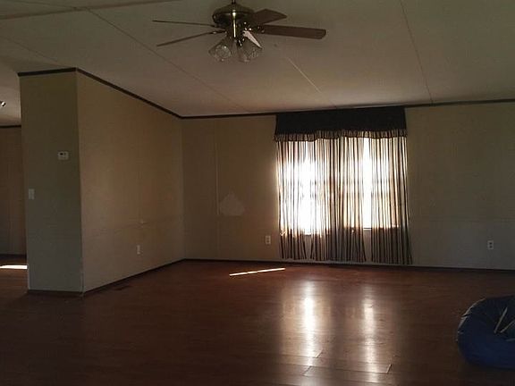 5th image of 5683 Railroad Ave