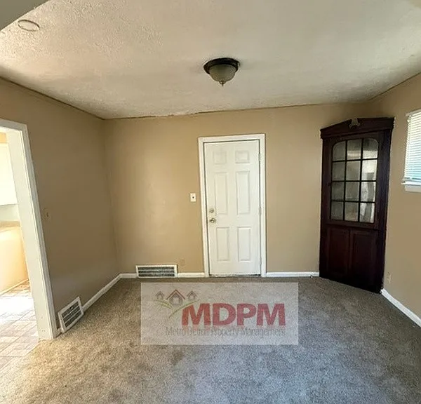16566 Strathmoor St — Photo 8