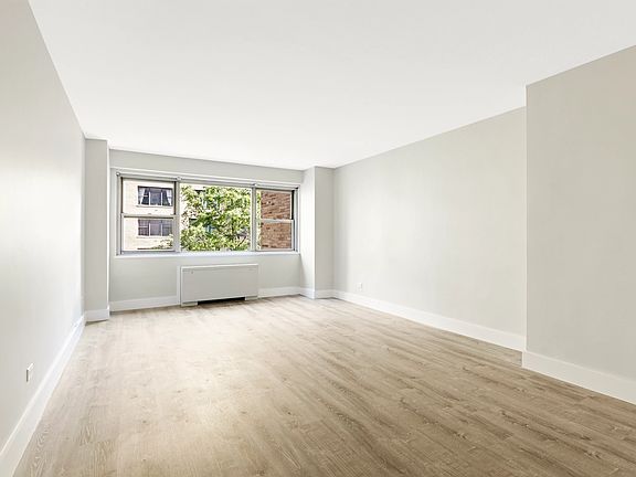 3rd image of 330 E 49th St APT 6D