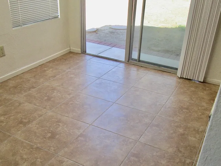 824 Ashley Way — Photo 12