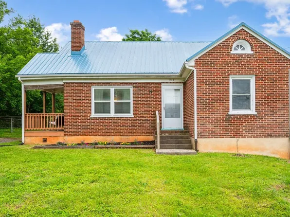 249 McWane Cir, Lynchburg, VA 24501