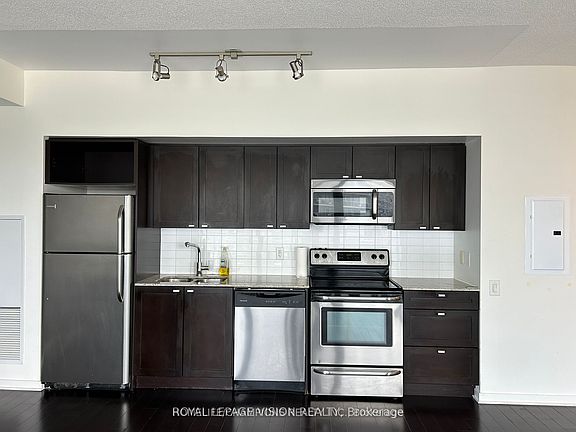 3rd image of 105 The Queensway #2016