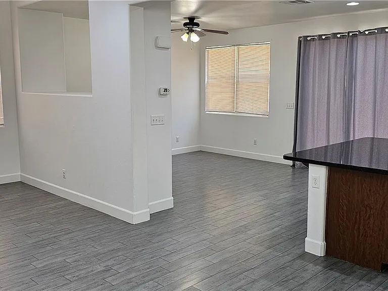 7451 Benlomond Ave — Photo 12