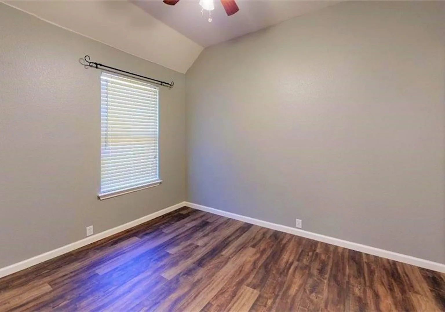 10904 Mint Julep Dr Austin, TX 78748 — Photo 2