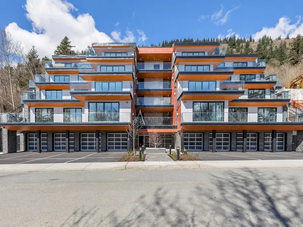 36545 Florence Dr #302, Abbotsford, BC V3G 0B6