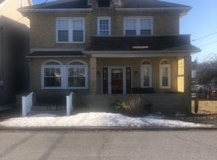 26 Centre St, Mcadoo, PA 18237