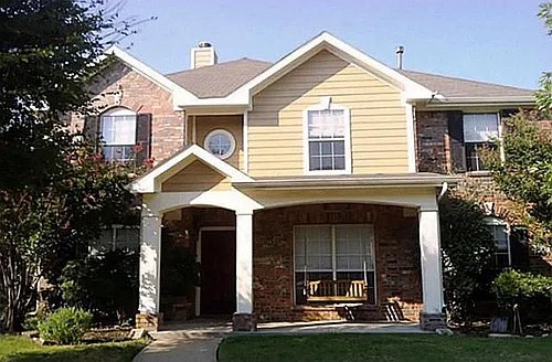 1086 London Dr Photo 1