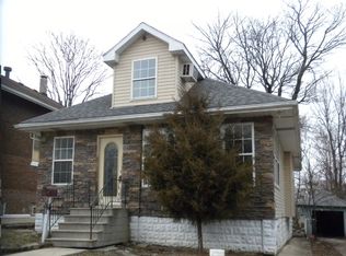 320 Dewey St, Joliet, IL 60436