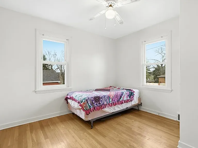 513 Lombard St — Photo 6