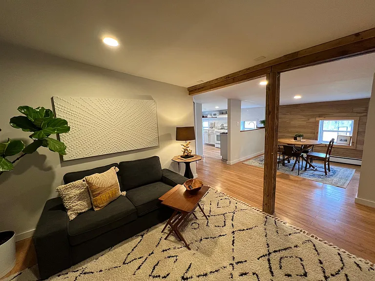 1141 Albany Post Rd #3 — Photo 11