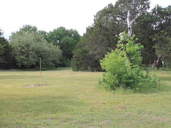 3rd image of 102 Summerwood Dr