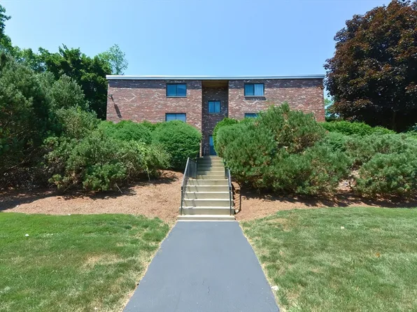 65 Milliken Ave APT 6, Franklin, MA 02038