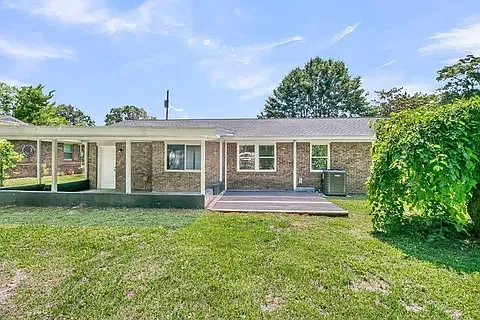 109 Camellia Rd — Photo 36