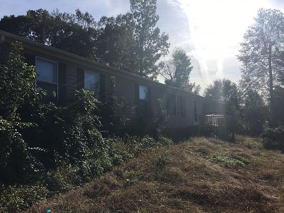3rd image of 828 Joseph Antoon Cir