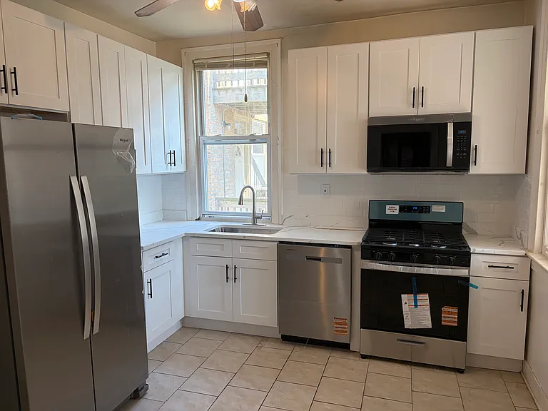 4710 N Lawndale Ave — Photo 1