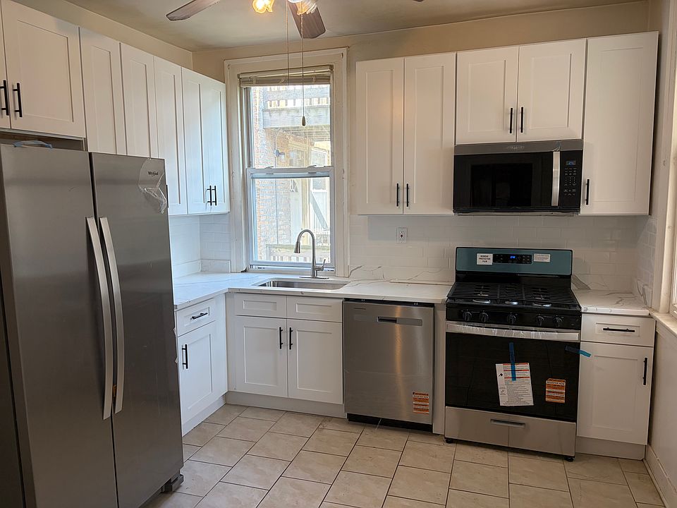 1st image of 4710 N Lawndale Ave