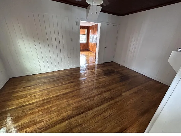 3330 NW Avenue J — Photo 3
