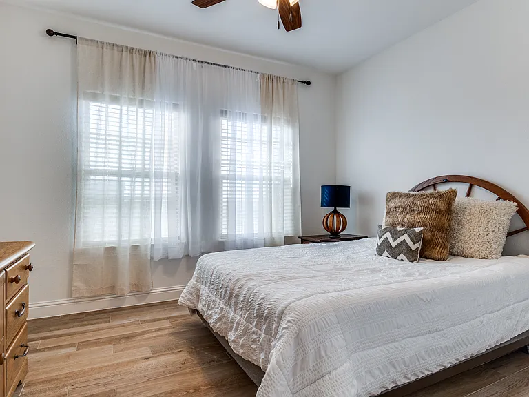250 Alondrita St — Photo 13