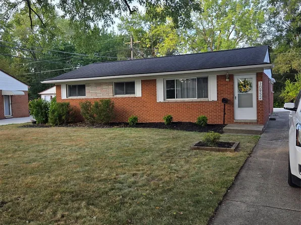 10952 Lesure E, Clinton Township, MI 48035
