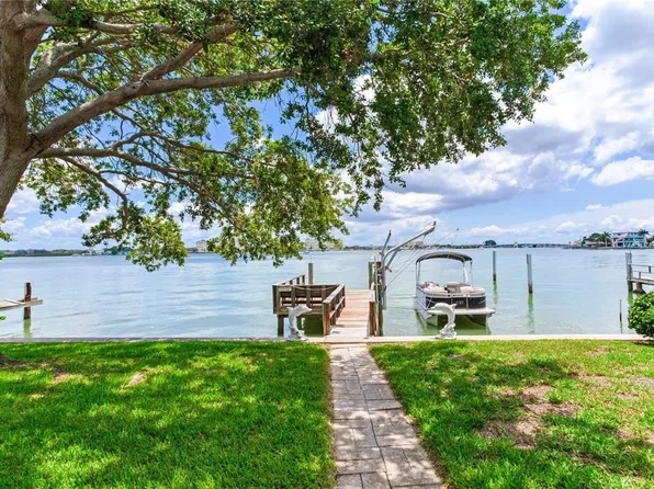 15525 Redington Dr, Redington Beach, FL 33708