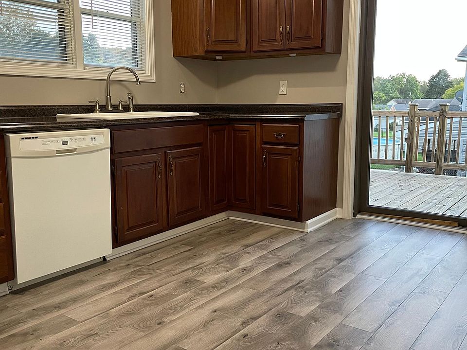 211 Hallam Ave, Meadow Lands, PA 15347 Zillow