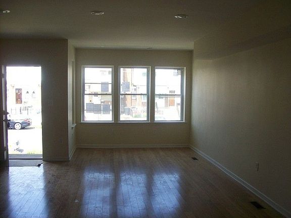 5th image of 1430 E Cheltenham Ave