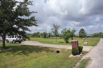 3rd image of 13219 Christi Ln