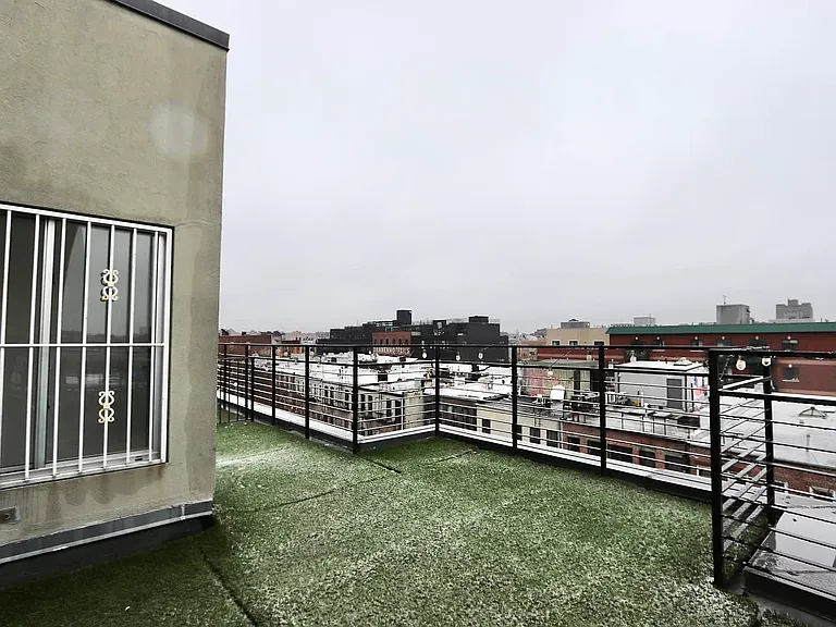 286 Stanhope St #4 — Photo 8