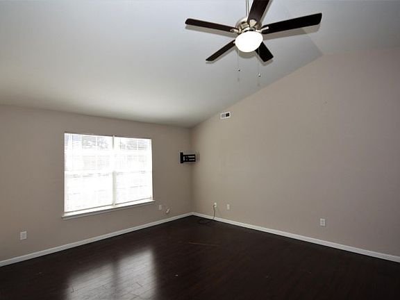 5th image of 5102 Chariton Dr