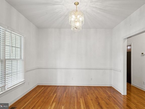2nd image of 4842 Kingshire Dr