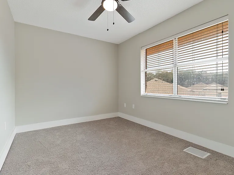 Emerald Cove West — Photo 17