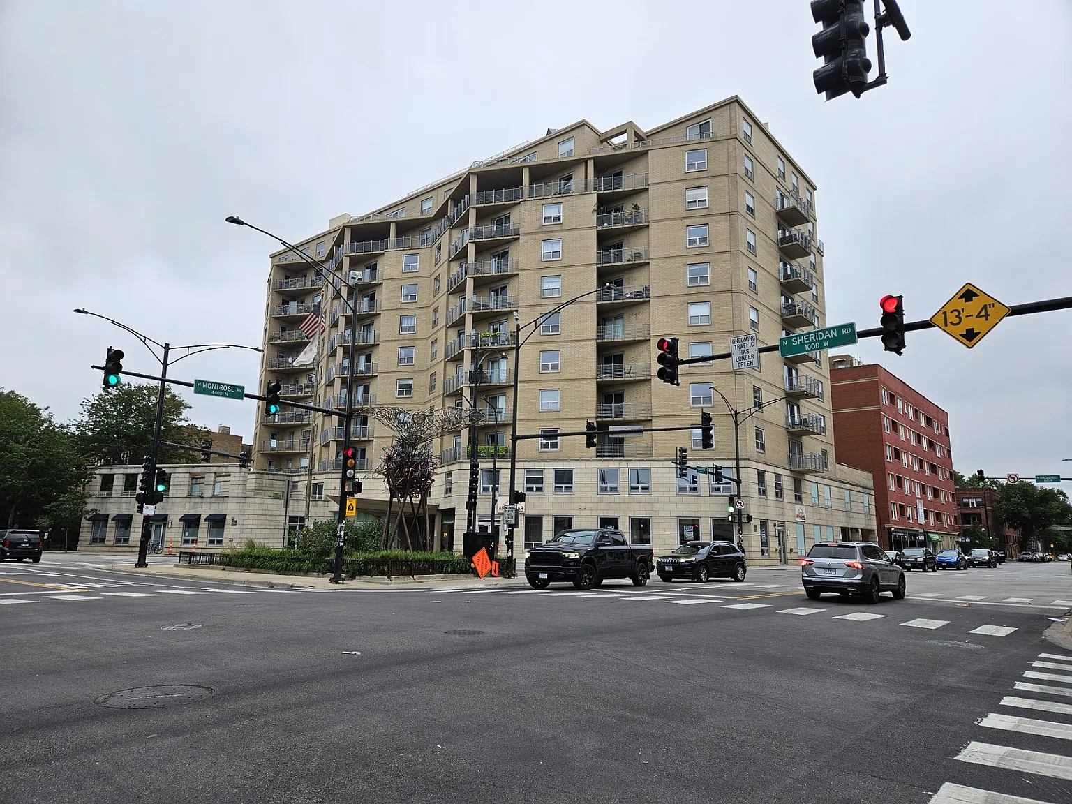 2 bed, 1200 sqft, $3,500 — Photo 1