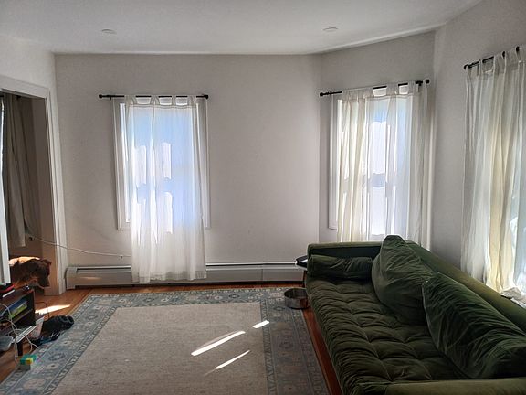 Living room - view from kitchen entrance