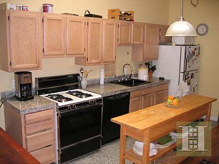 2nd image of 167 W 85th St APT 6