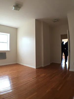 Rented by Rental Solutions Inc | media 15