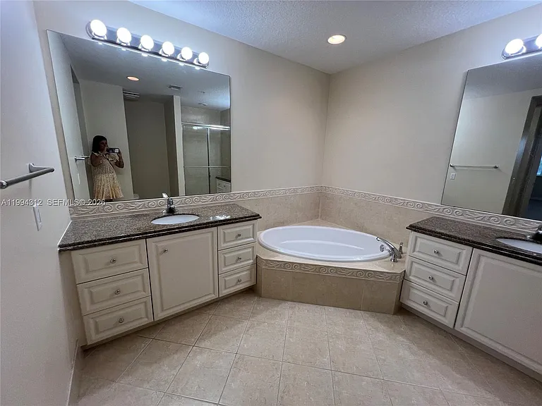 5 Harbour Isle Dr E #306 — Photo 19