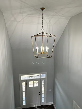83 Upland St — Photo 7