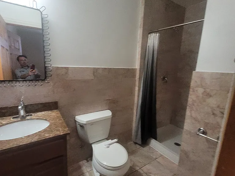 3439 W Belle Plaine Ave #1 — Photo 10