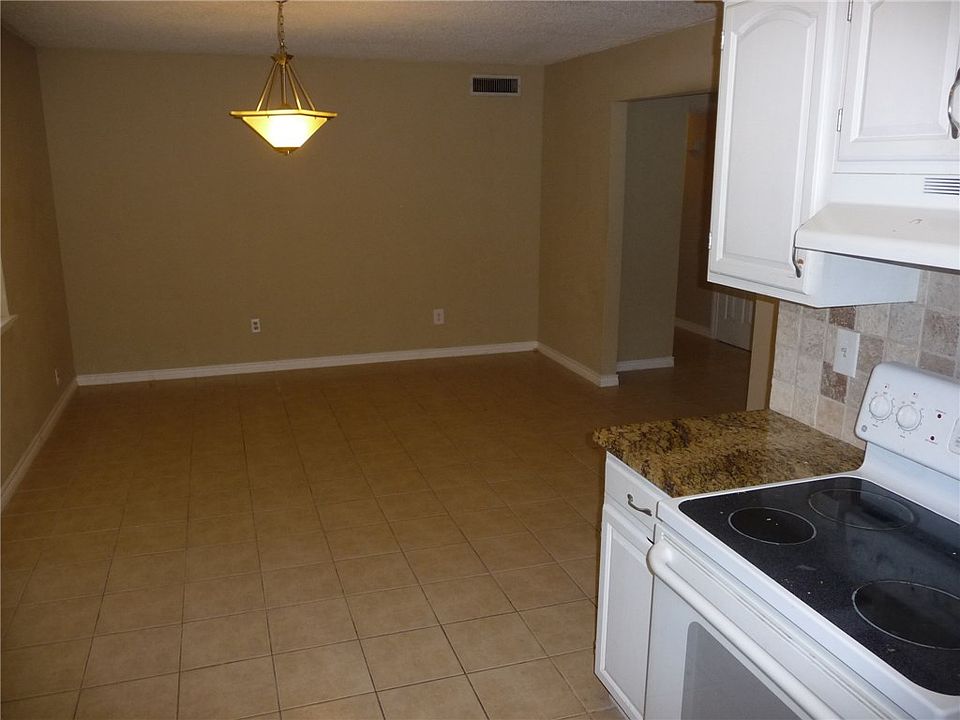 1st image of 1025 Springwood Dr