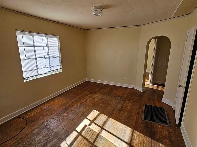 3593 Autumn Ave — Photo 6