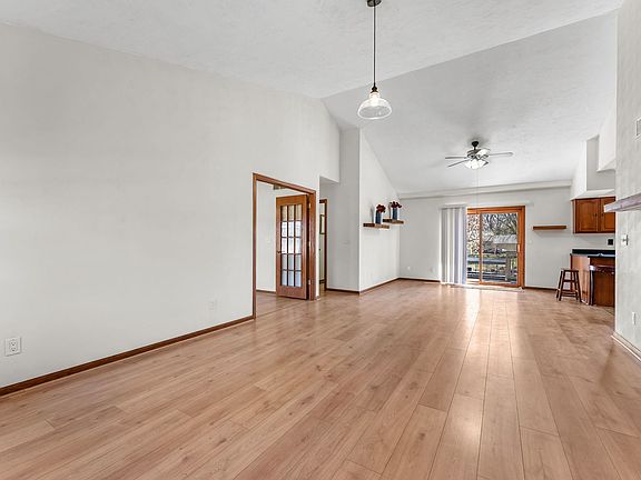 4th image of 3455 W Harbor Dr