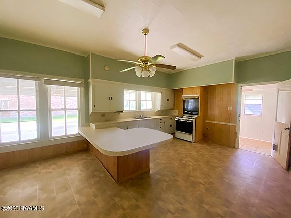 3rd image of 510 Jackson Ave