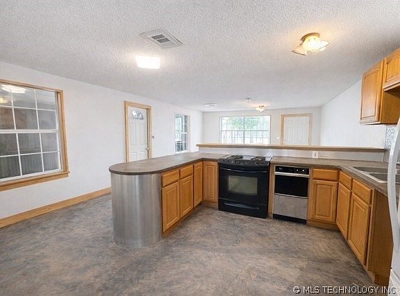 5th image of 4268 Chickasaw Rd